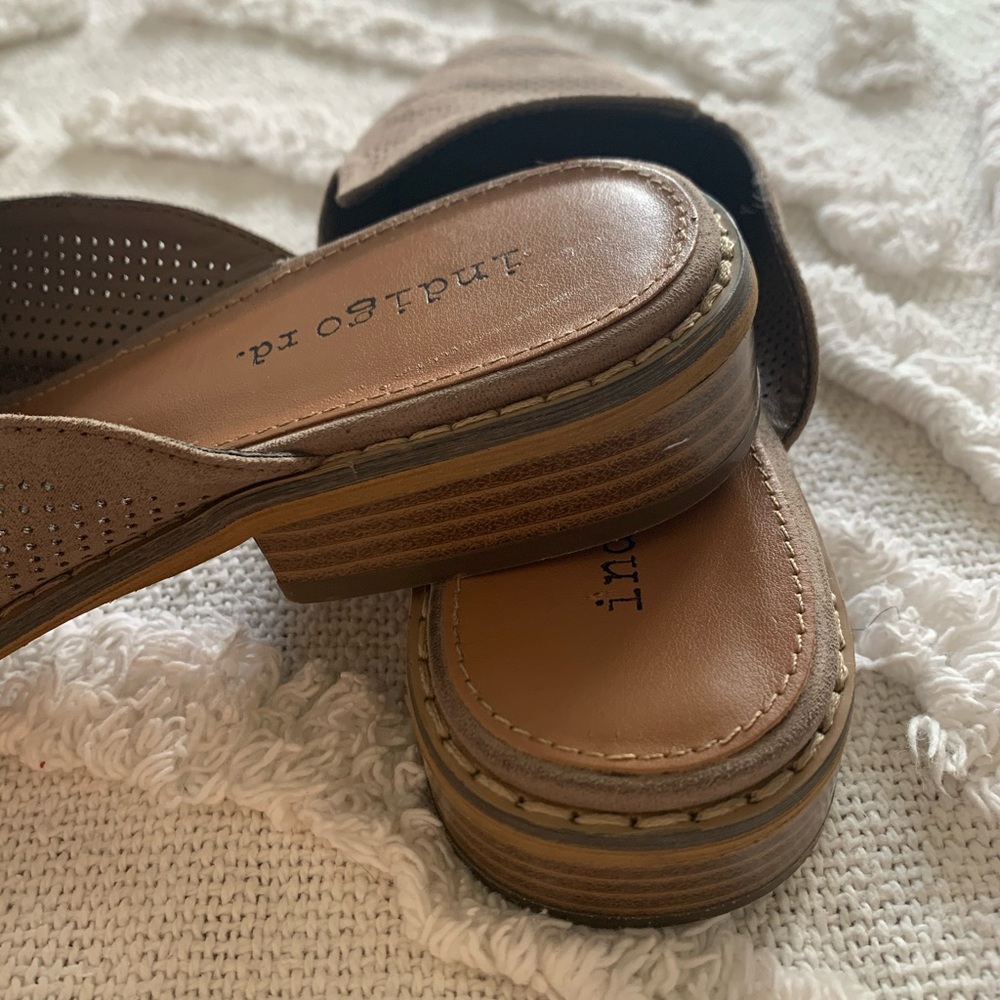 Mule slides - Picture 4 of 7